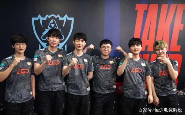队员们在胜